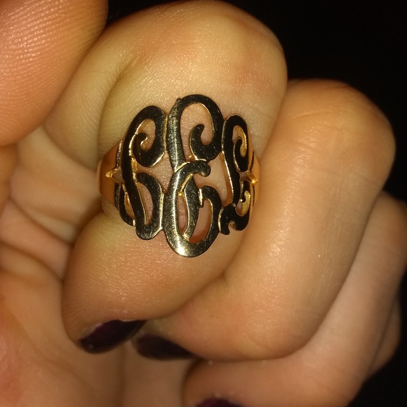 Ring - Picture 2 of 4